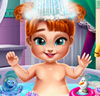 Bébé Anna prend un bain