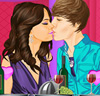 Bisous entre Selena et Justin